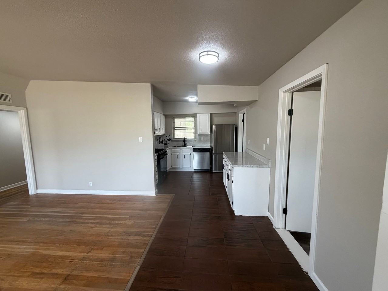 310 Hialeah Ave - Photo 2 of 9