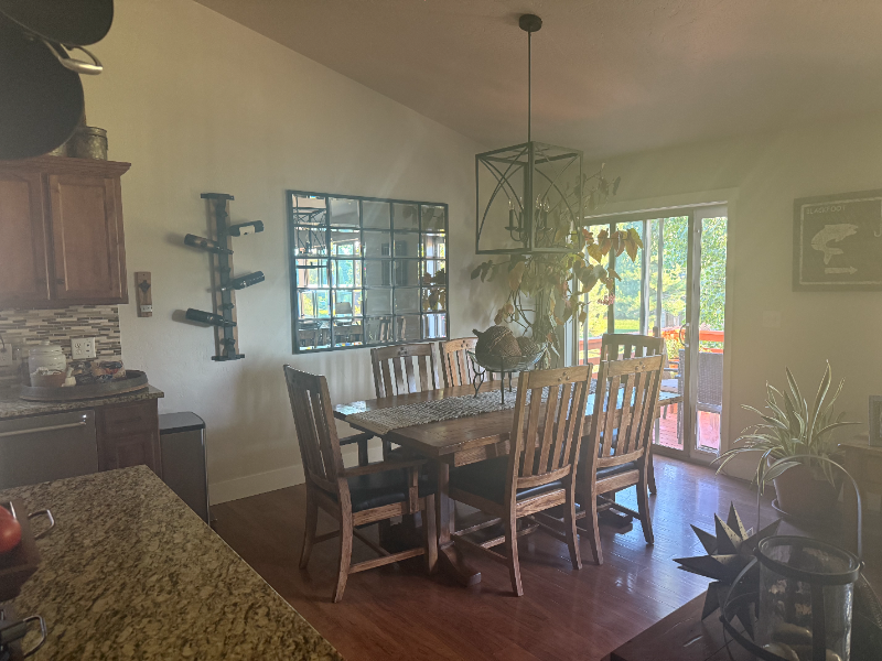223 Kara Dr - Photo 4 of 20