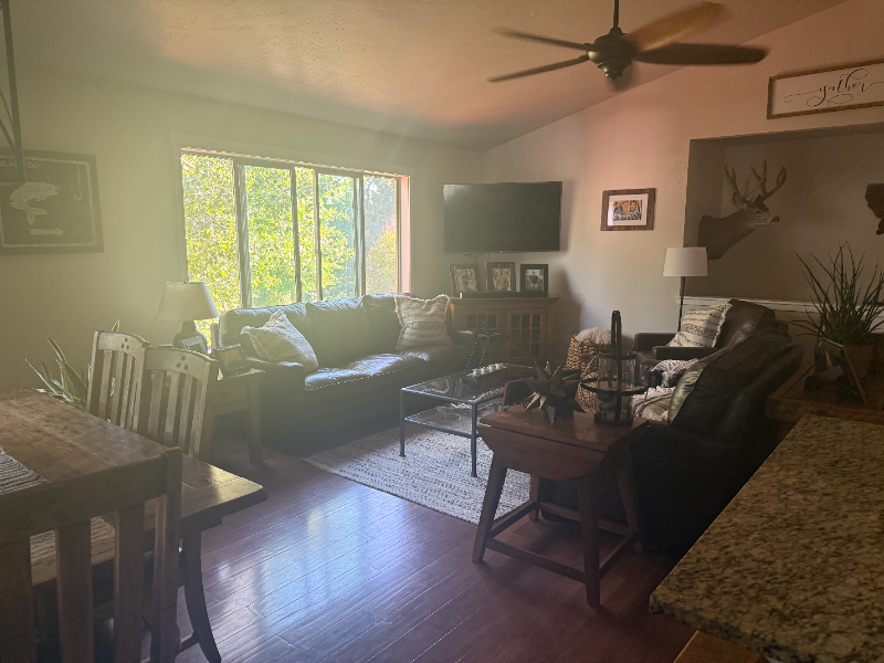 223 Kara Dr - Photo 6 of 20