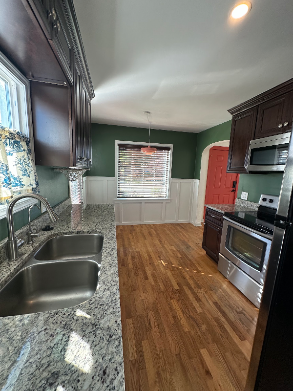 2705 N Stevens St - Photo 4 of 26