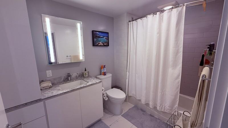 987 Queen St #3112 - Photo 4 of 11