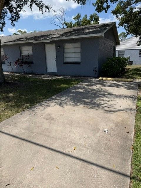 411 Spruce Ave - Photo 2 of 9