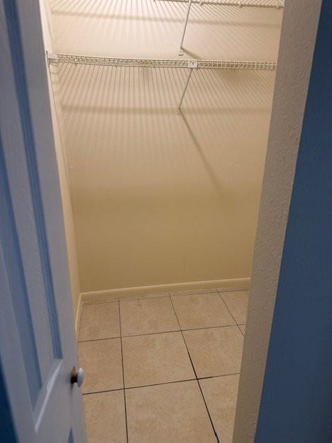411 Spruce Ave - Photo 6 of 9
