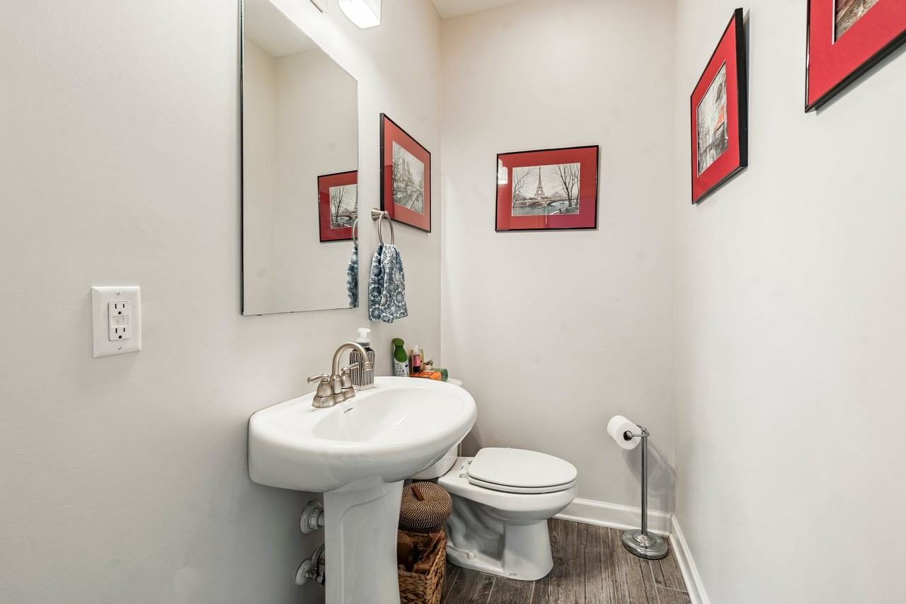 705 Ellie Dr - Photo 6 of 15