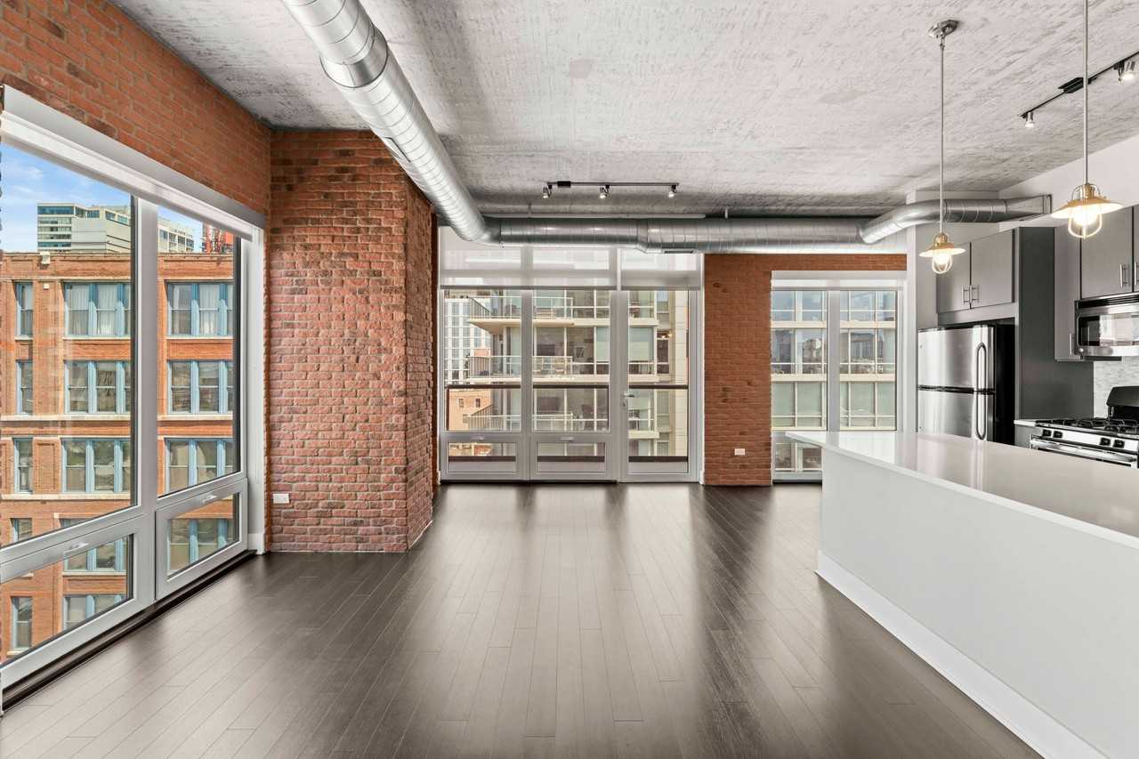 114 W Polk St - Photo 4 of 29