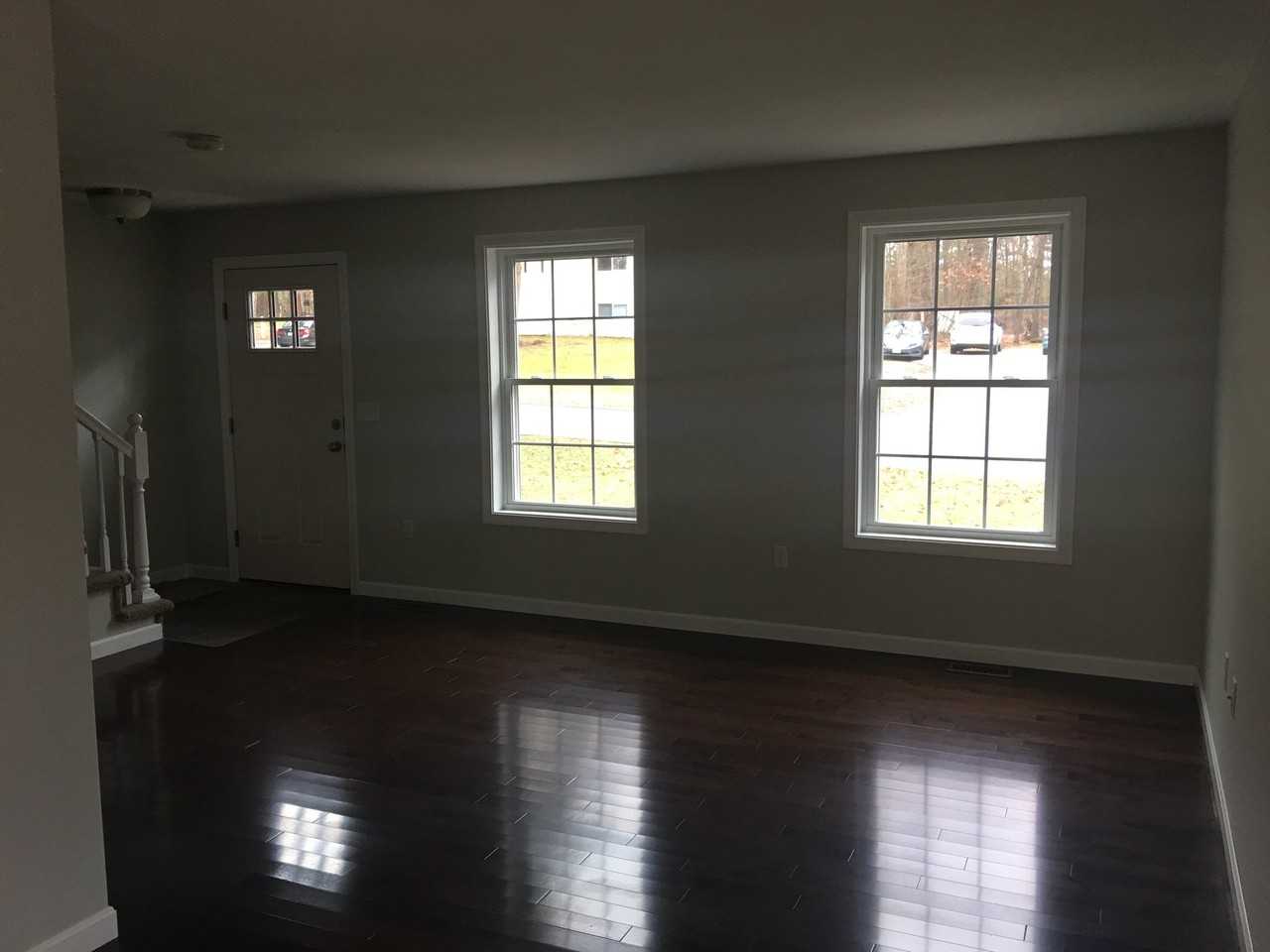 35 Scenic Dr #A - Photo 2 of 16