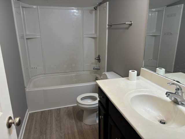 506 N Race St #12 - Photo 5 of 5