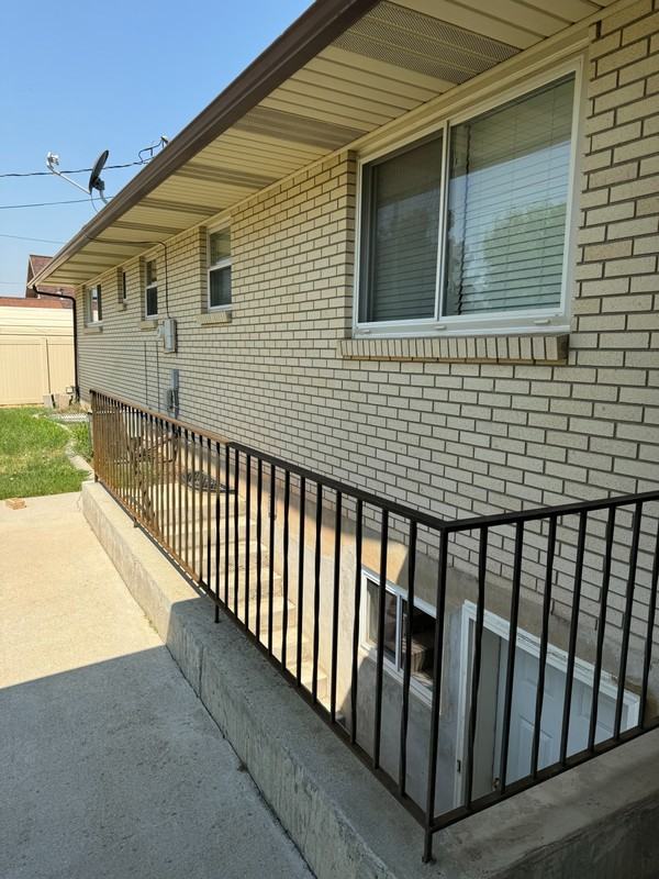 730 En - Photo 2 of 10