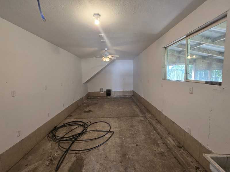 12106 S Shannel Cir #B - Photo 3 of 12