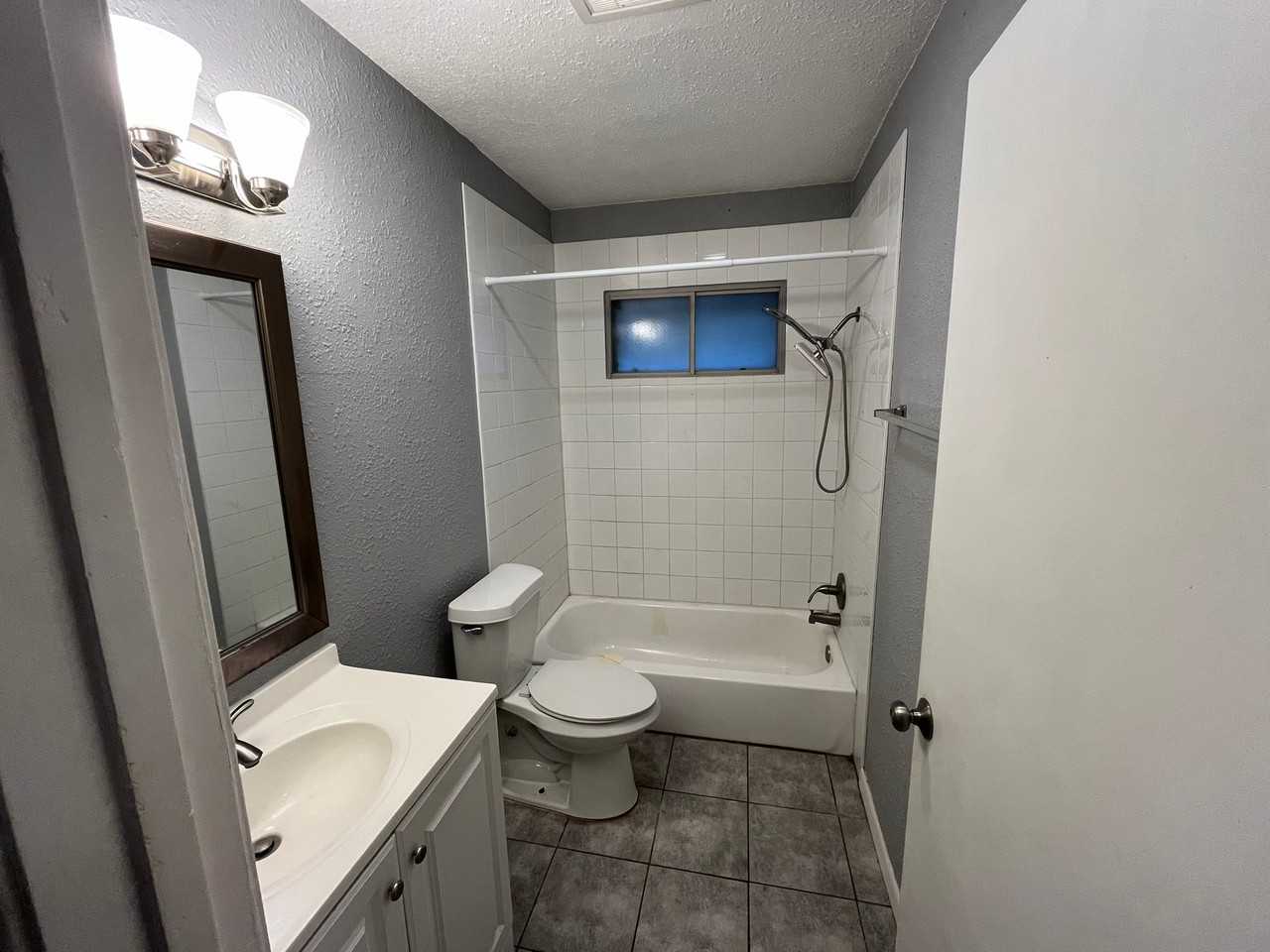 4534 Waikiki Dr - Photo 5 of 20