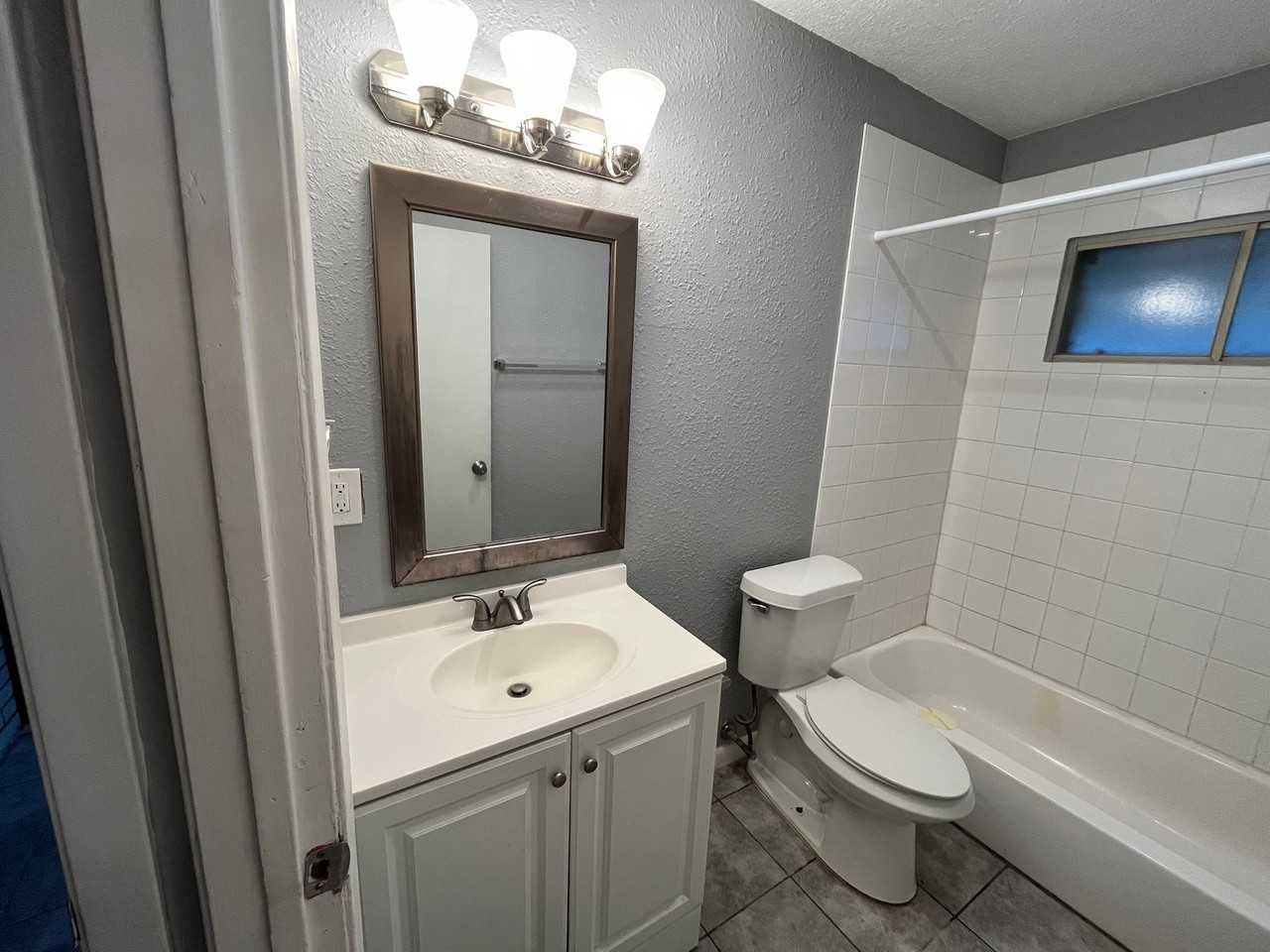 4534 Waikiki Dr - Photo 6 of 20