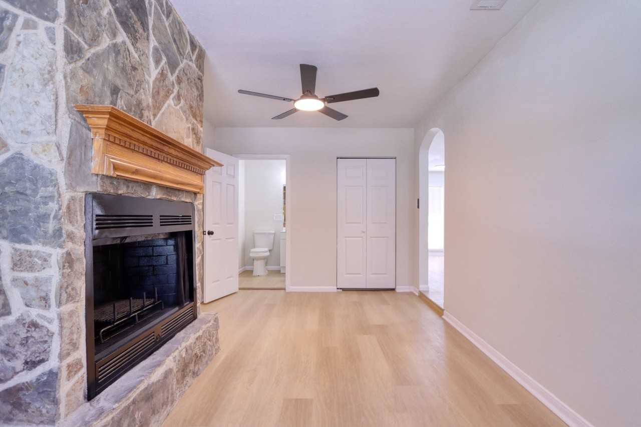 609 Bethlehem St - Photo 7 of 10