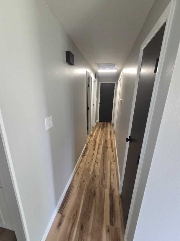 5172 Saum St - Photo 3 of 13