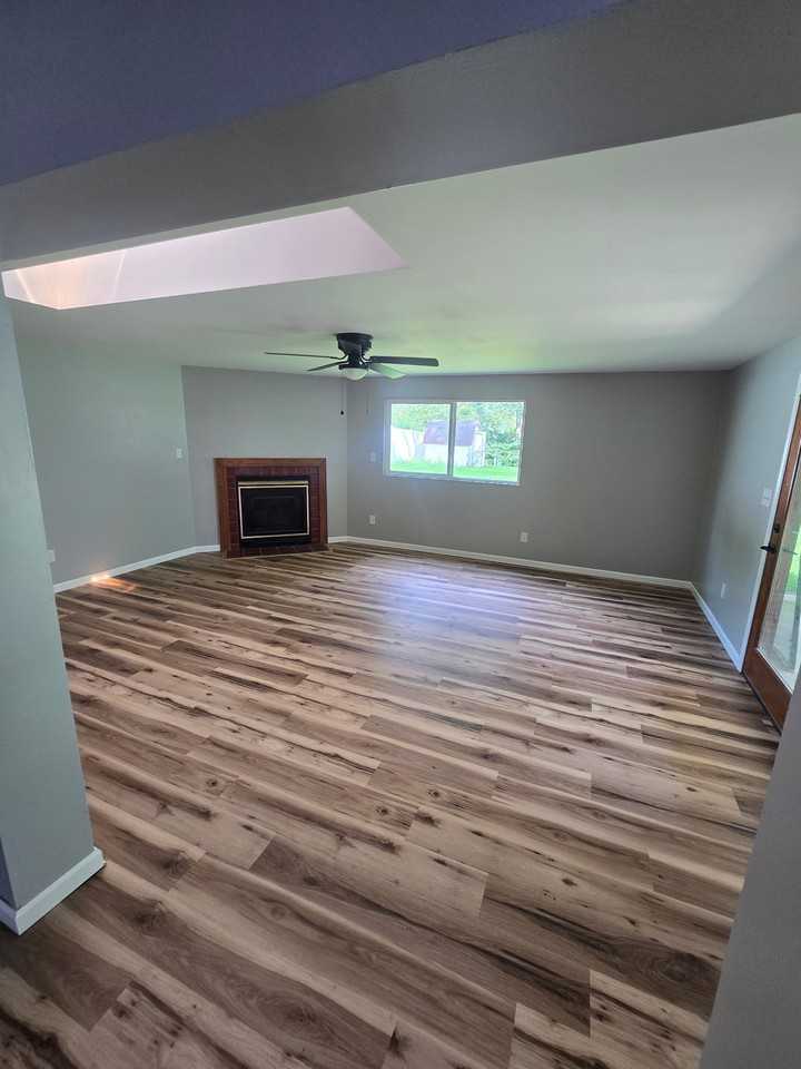 5172 Saum St - Photo 6 of 13