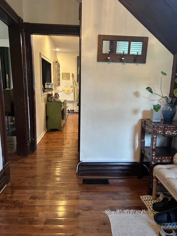 879 Oakwood Ave - Photo 2 of 17