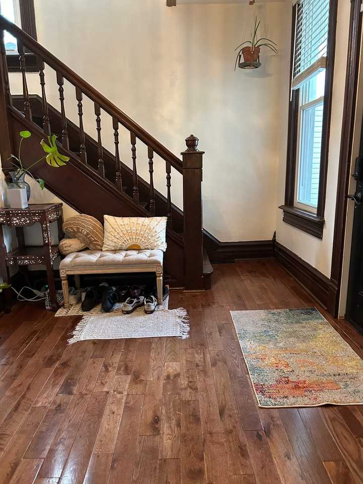 879 Oakwood Ave - Photo 3 of 17