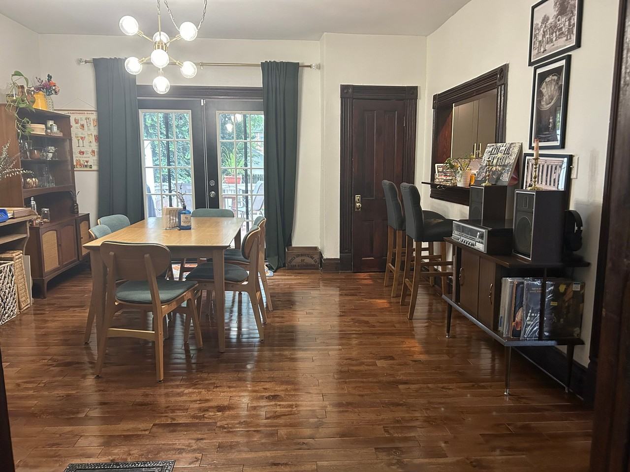 879 Oakwood Ave - Photo 6 of 17