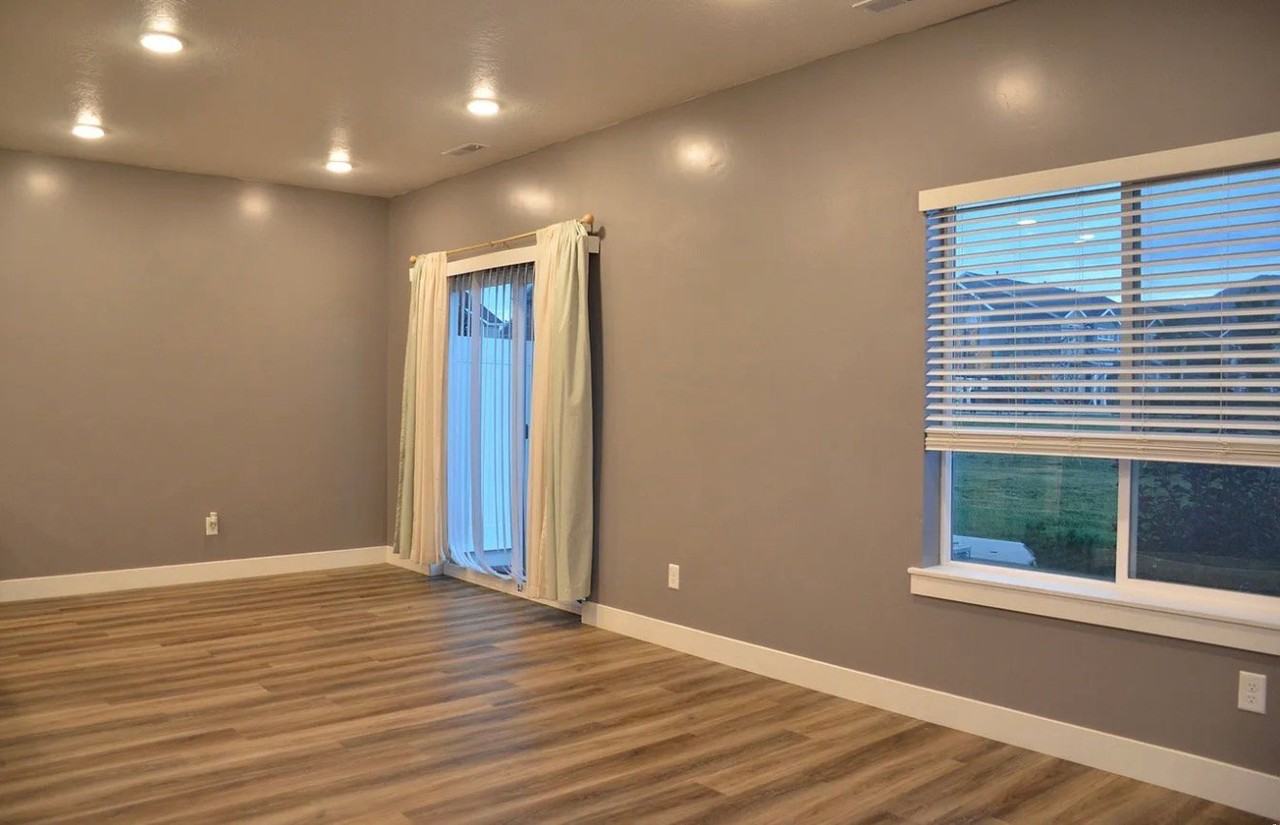 1842 Sw - Photo 3 of 6