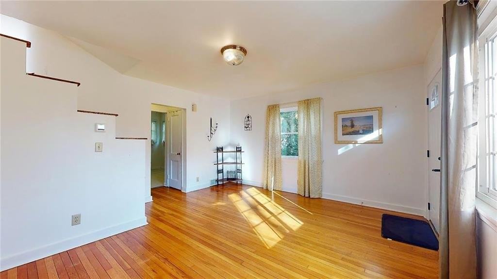 2331 W Washington St - Photo 2 of 11