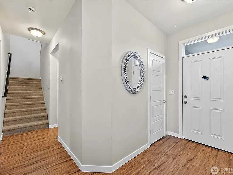 17316 115th Ave E - Photo 2 of 4