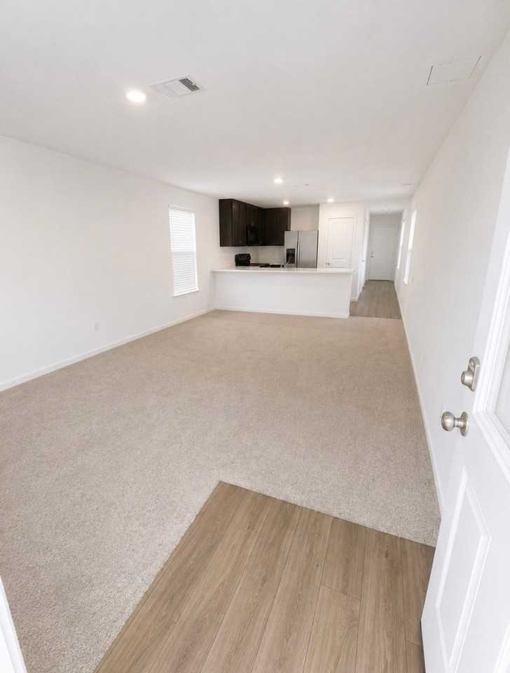 57 Trinity Cir - Photo 3 of 13