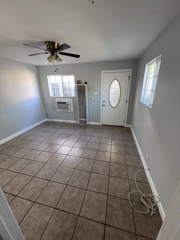 14951 Cerritos Ave Back House - Photo 2 of 7