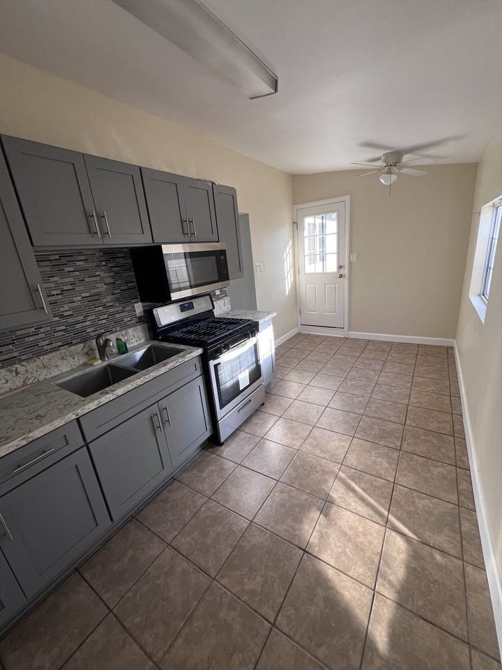 14951 Cerritos Ave Back House - Photo 4 of 7