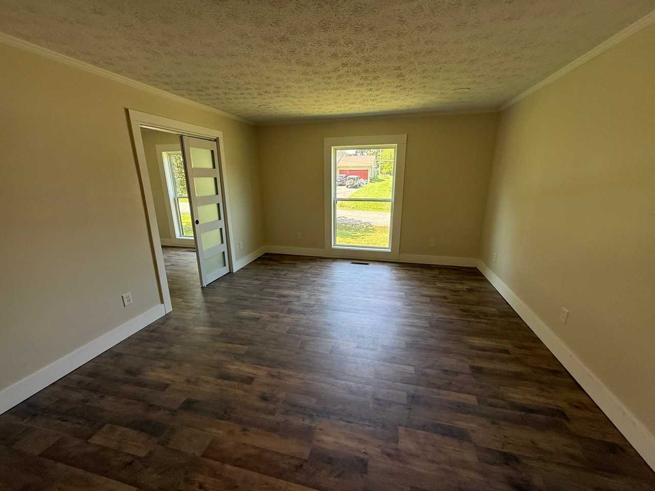 122 Highland Cir - Photo 3 of 10