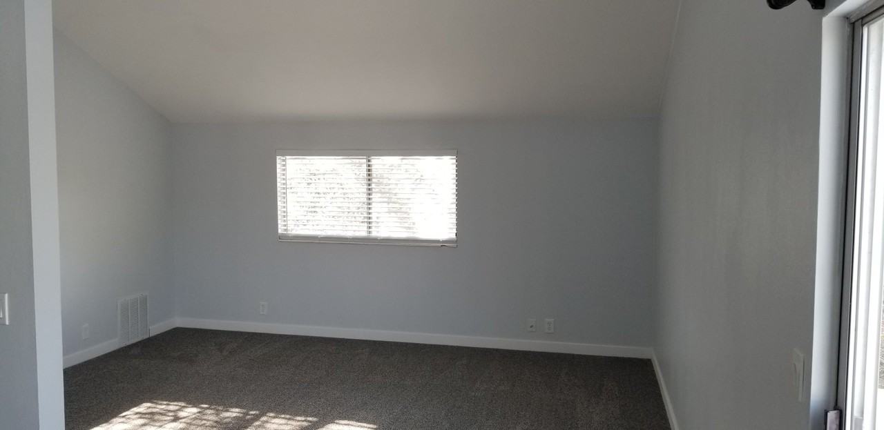 3550 W Parkway Blvd #4 - Photo 6 of 9