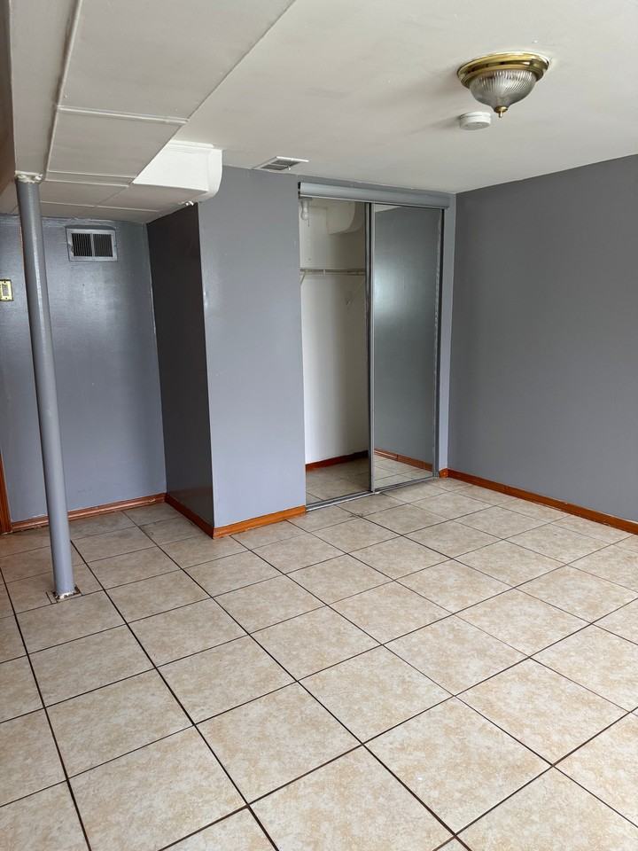 5510 W Cortland St - Photo 3 of 12