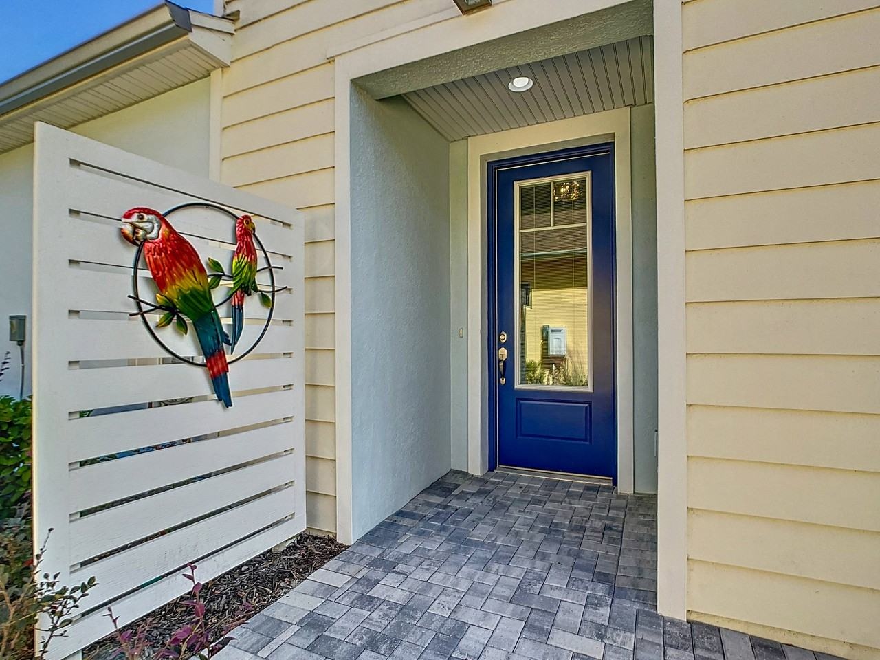 875 Coral Reef Way - Photo 2 of 20