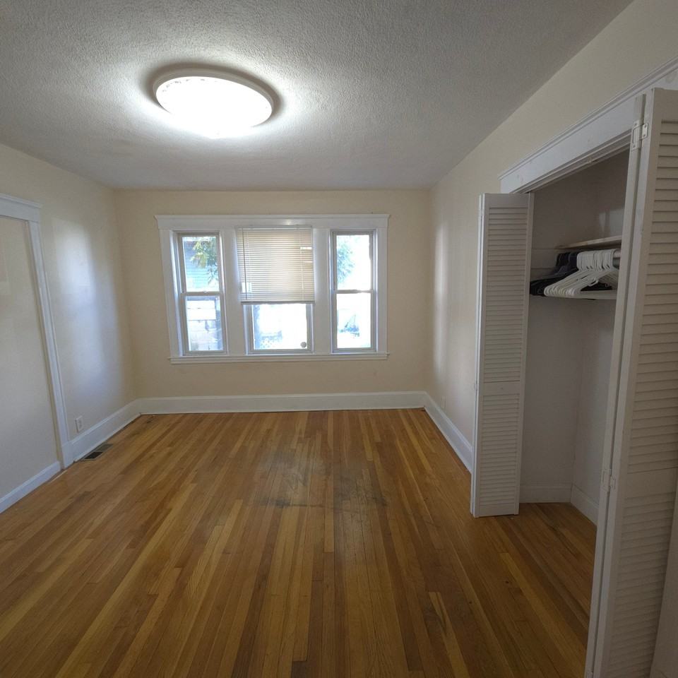 10 Alcott Park #10 - Photo 6 of 12