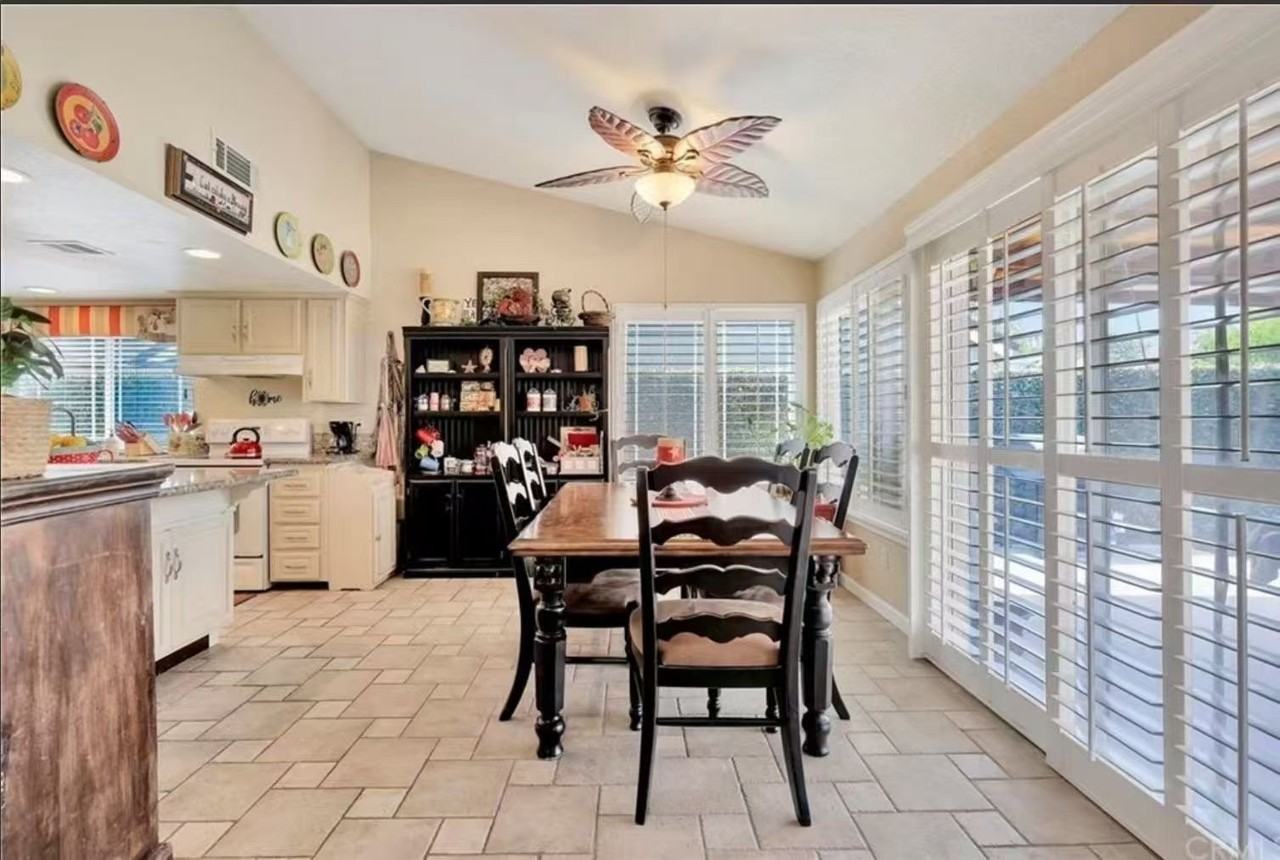 14732 Bluebell Dr - Photo 2 of 6