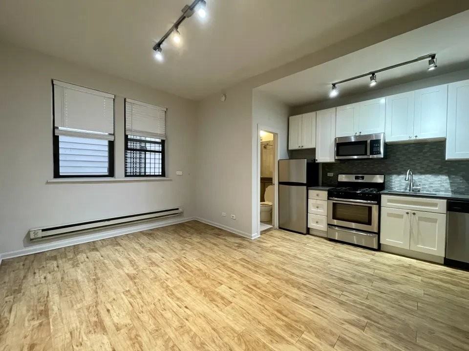 2834 W Palmer St - Photo 6 of 8
