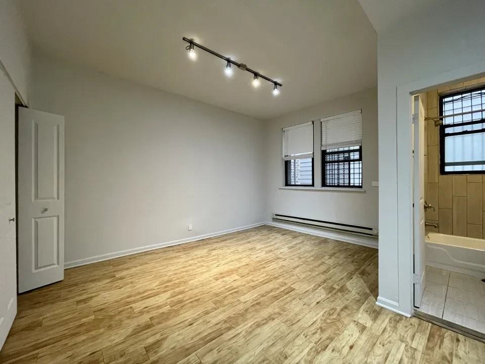 2834 W Palmer St - Photo 7 of 8