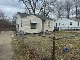 628 W Home Ave - Photo 1 of 1