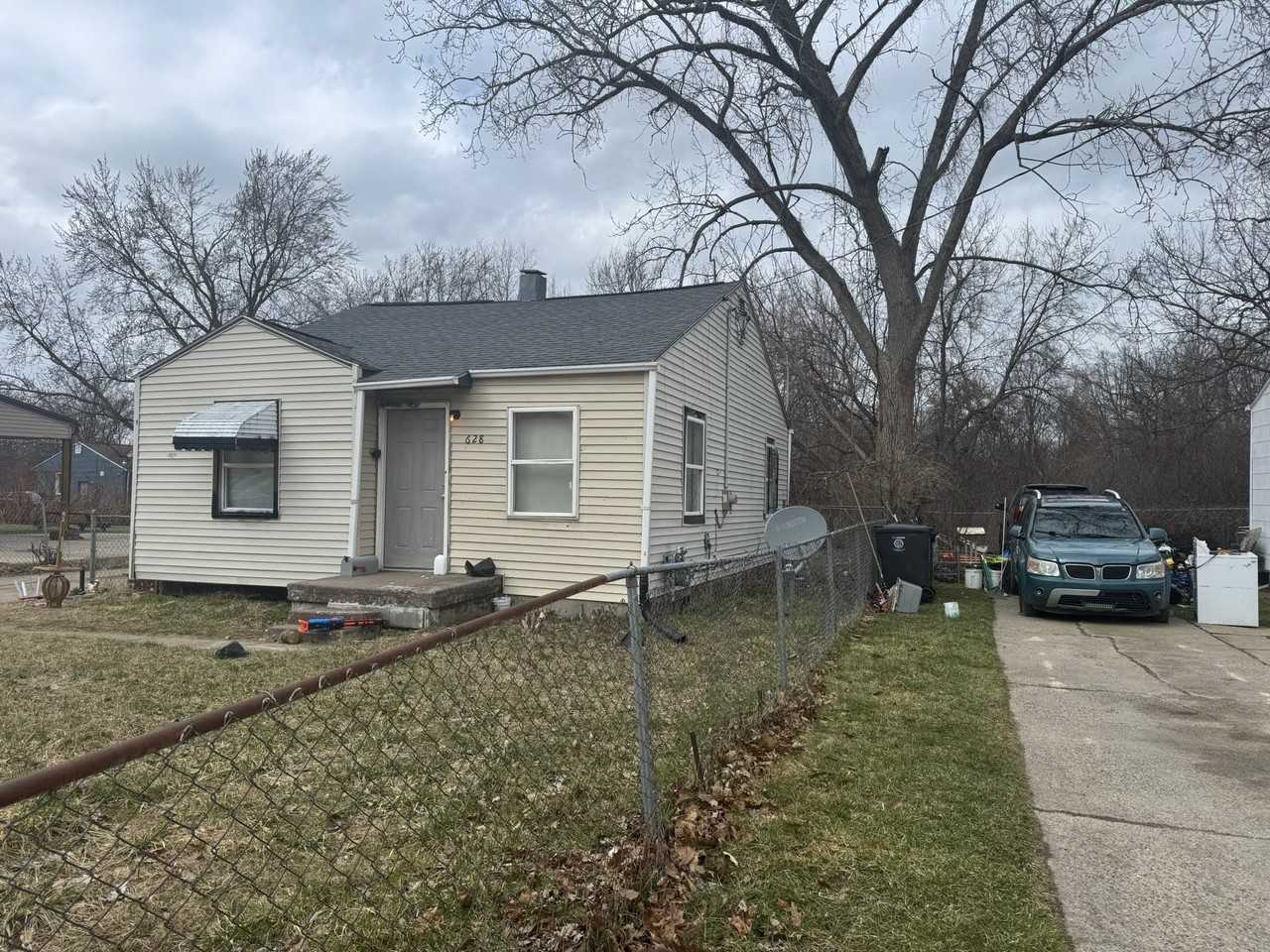 628 W Home Ave - Photo 3 of 20