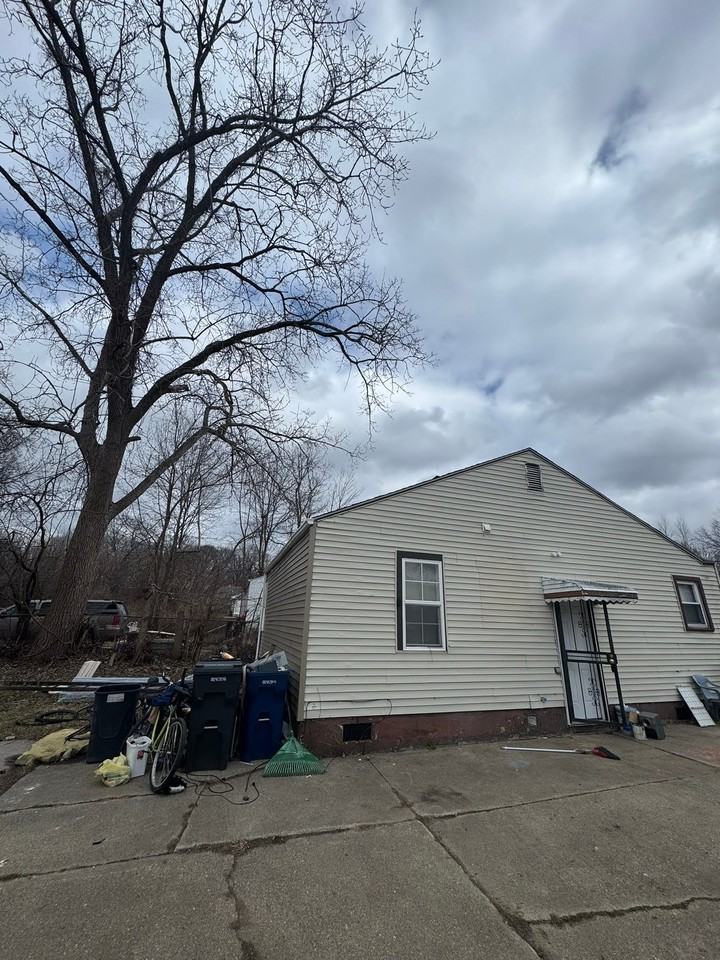 628 W Home Ave - Photo 4 of 20