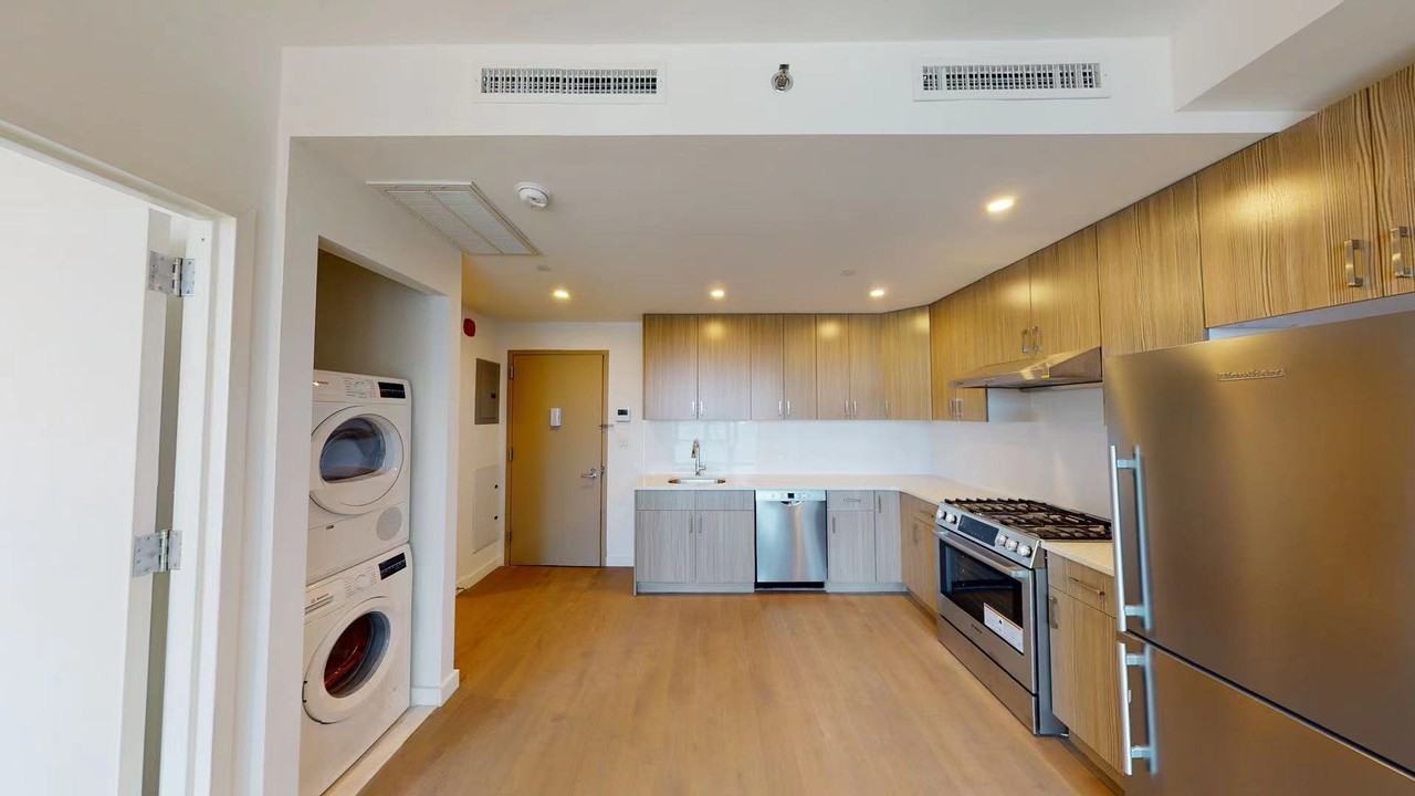 8808 Justice Ave #6I - Photo 2 of 13
