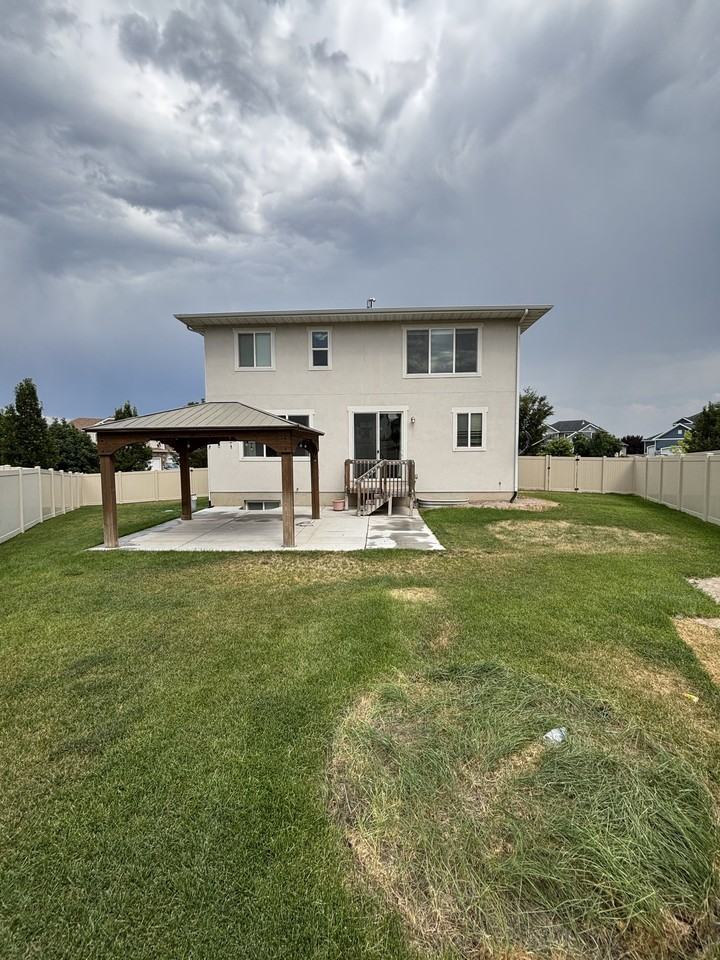 7569 N Evans Ranch Dr - Photo 2 of 20