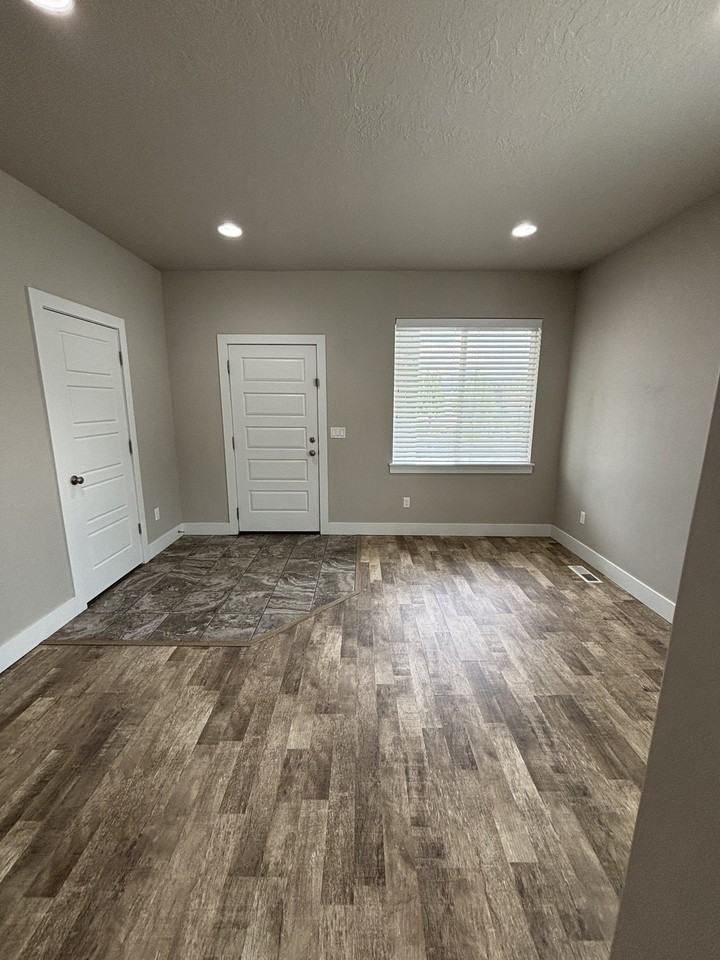7569 N Evans Ranch Dr - Photo 5 of 20