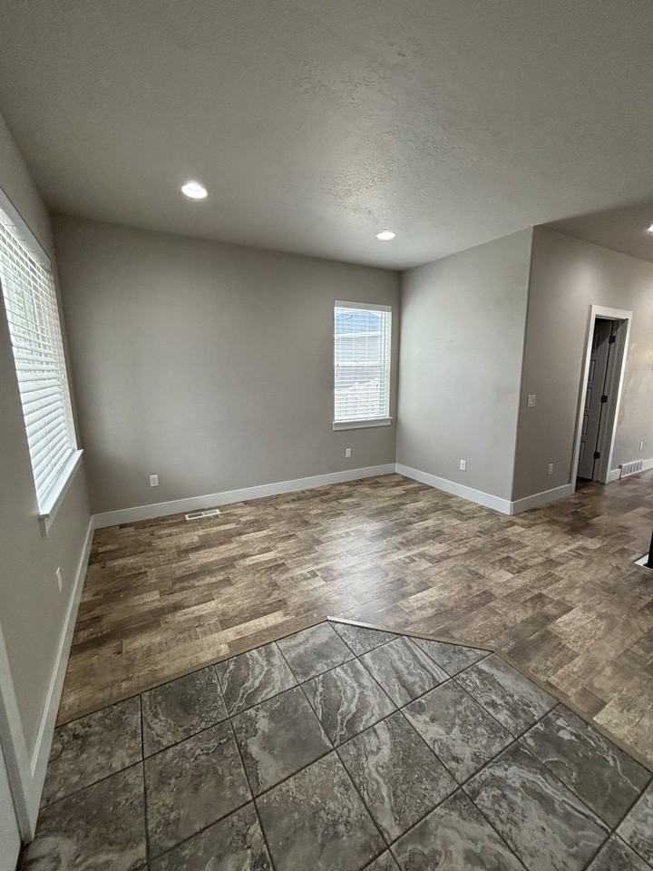 7569 N Evans Ranch Dr - Photo 6 of 20