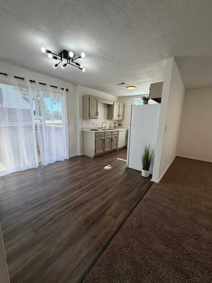 222 N Brunswick St #2 - Photo 2 of 9