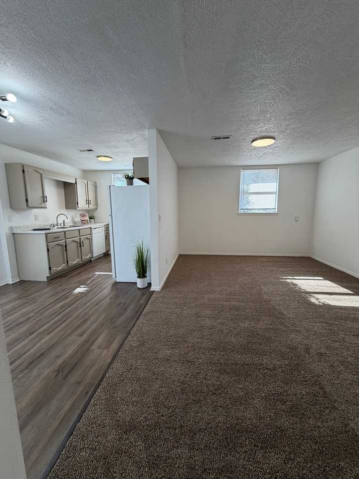 222 N Brunswick St #2 - Photo 3 of 9