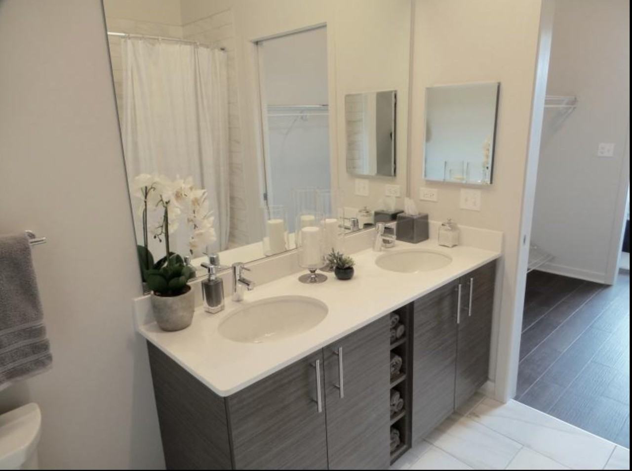 1216 W Madison St - Photo 6 of 7