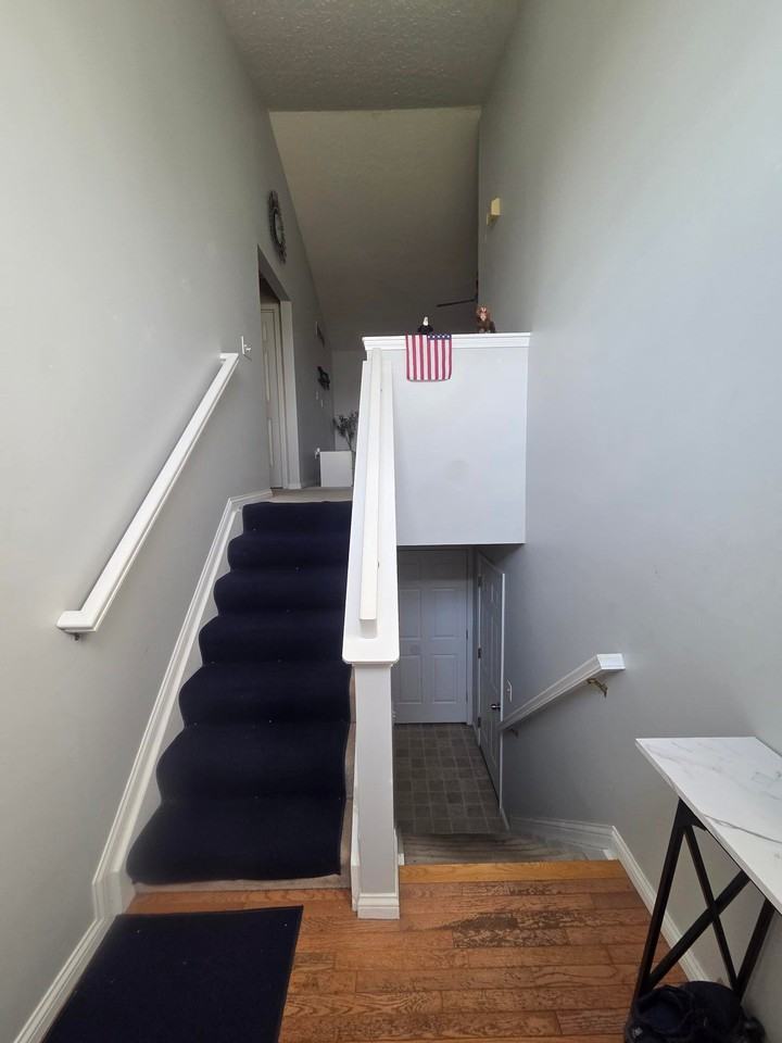 575 Rosebud Cir - Photo 4 of 16