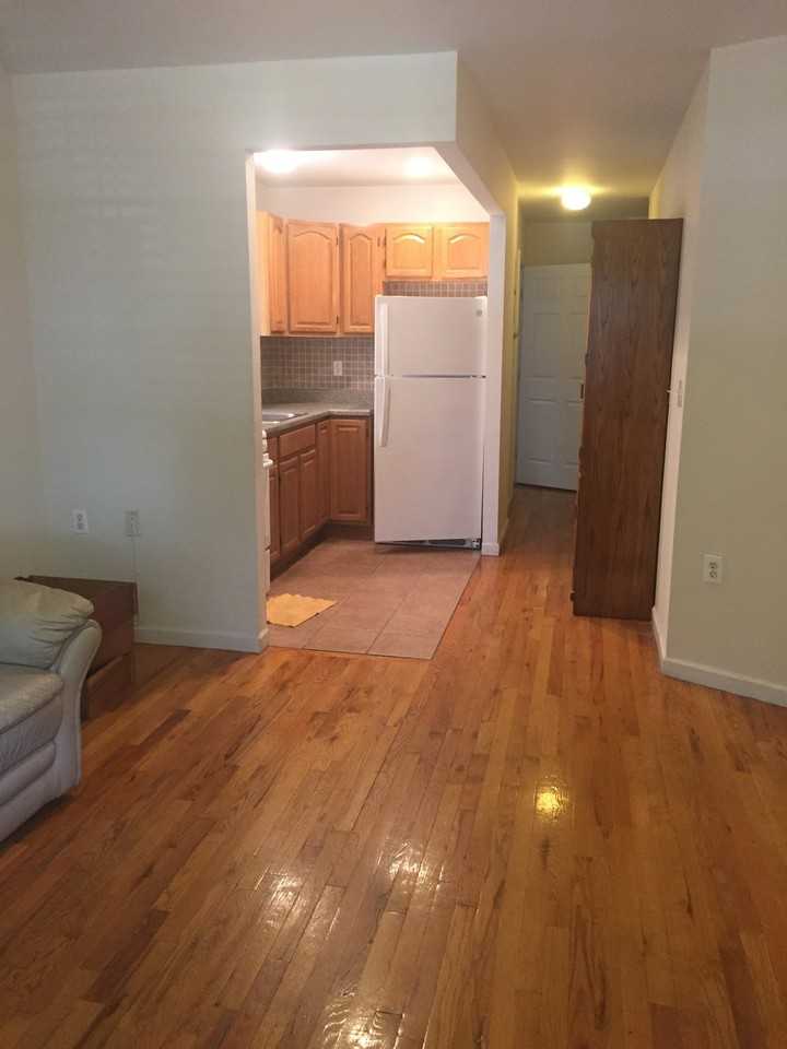 8022 59th St #2 - Photo 4 of 19