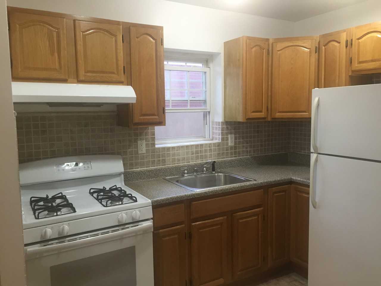 8022 59th St #2 - Photo 5 of 19