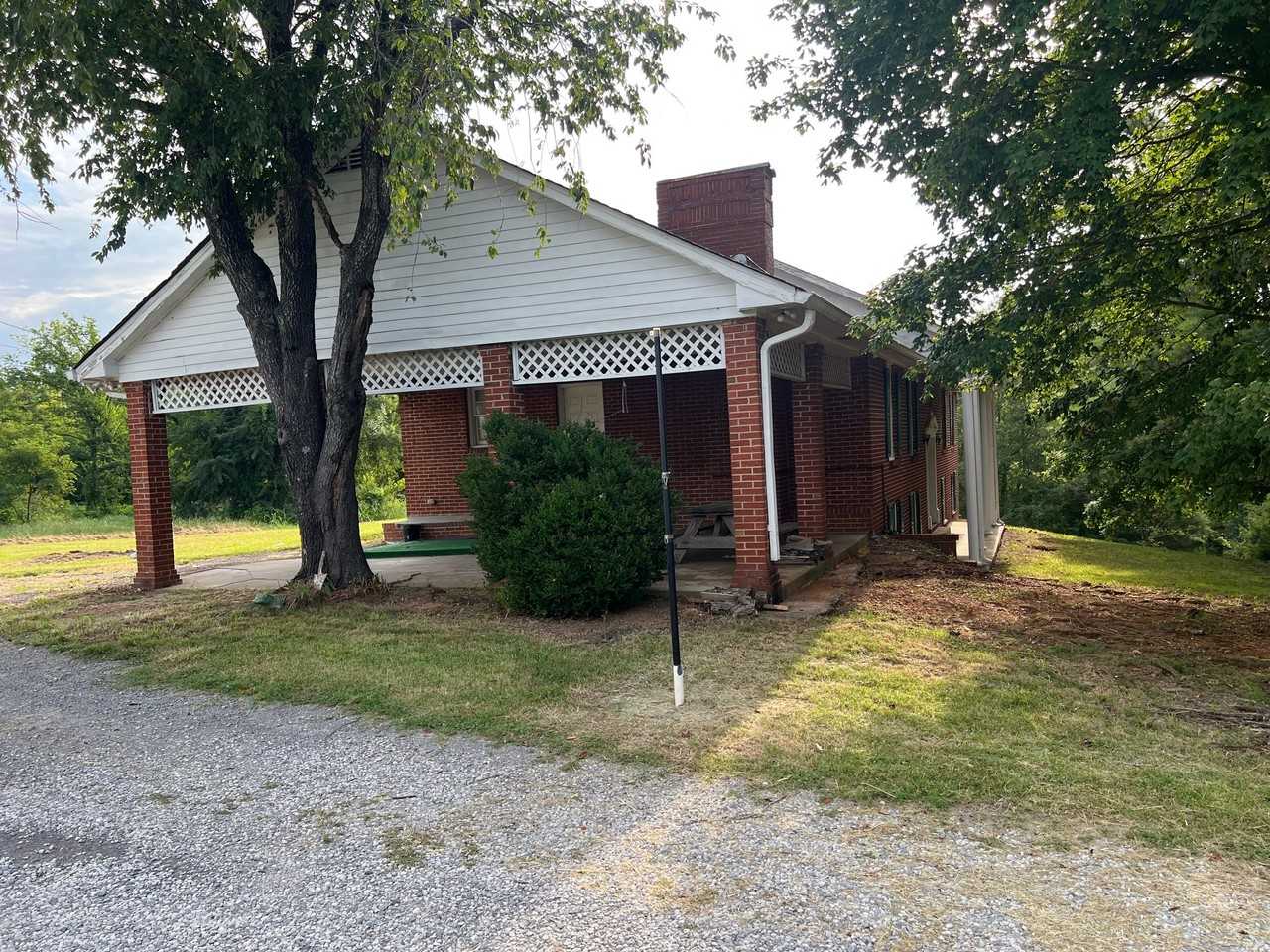 8028 Hwyeast - Photo 4 of 14
