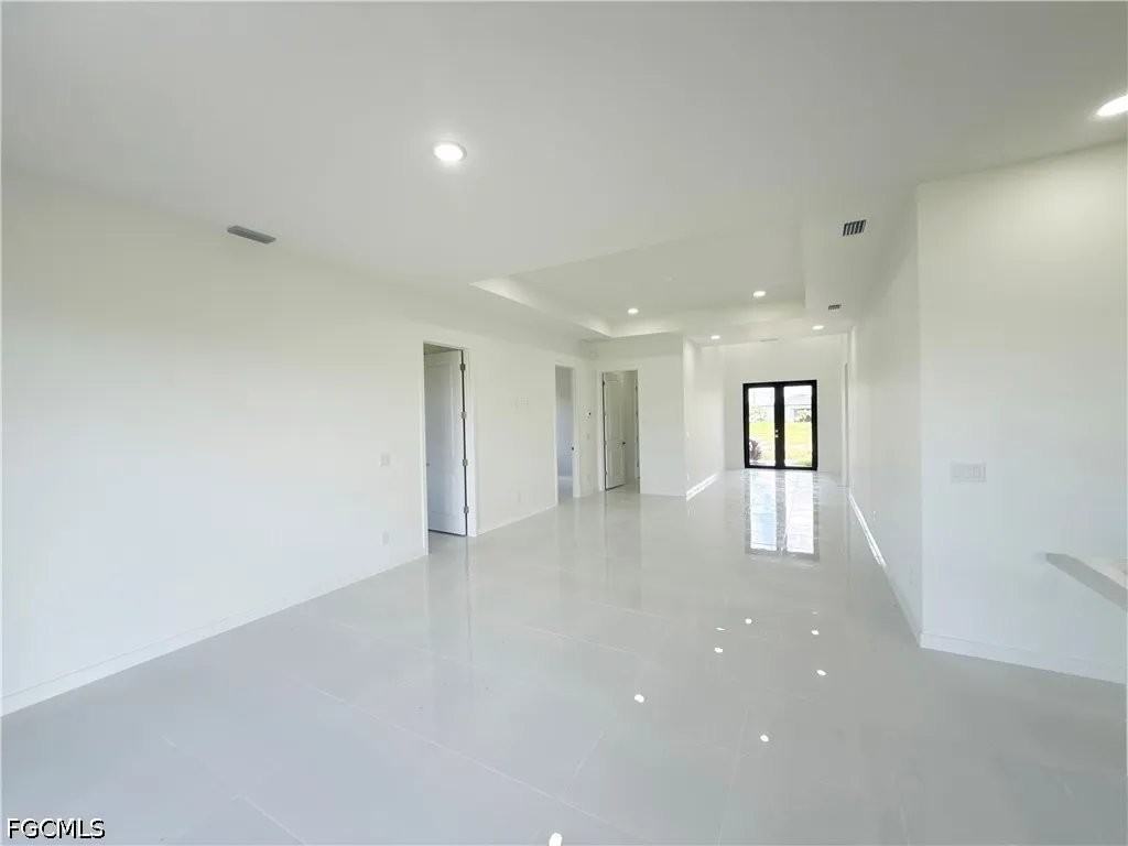 4229 Nwst - Photo 5 of 20